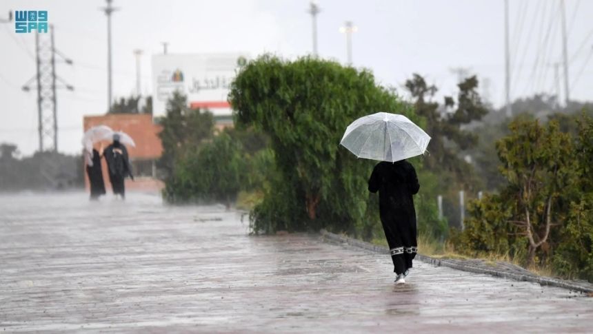 أمطار ورياح شديدة على منطقة جازان - أرشيفية