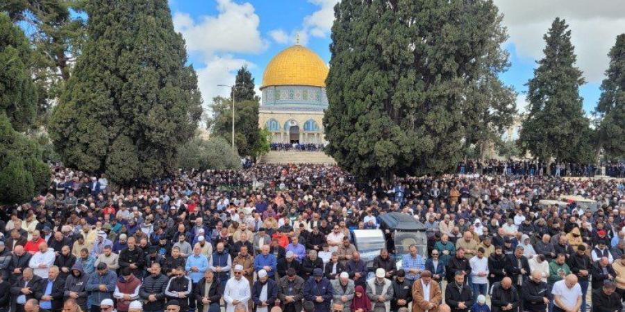 أخبار الرياضة - نحو 35 ألف فلسطيني يؤدون صلاة الجمعة في المسجد الأقصى - الصبح