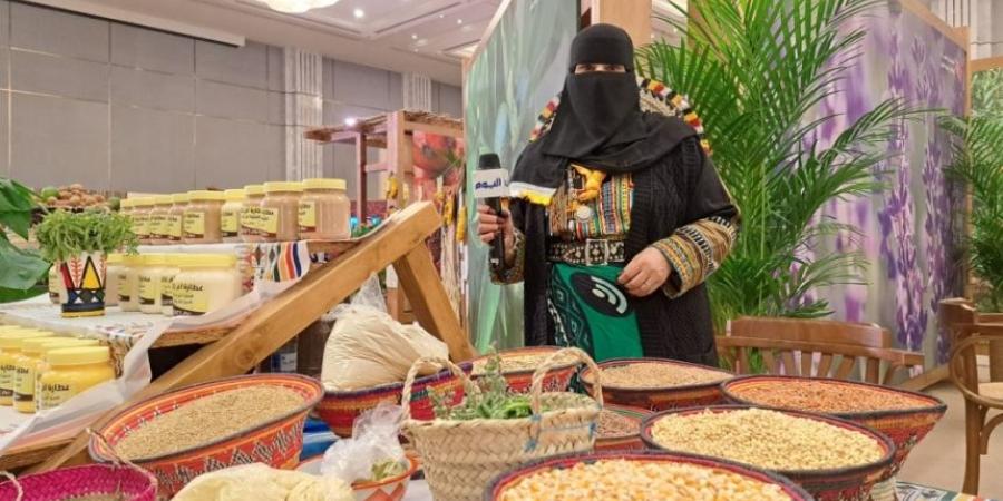 حارسة التراث.. المرأة الريفية في عسير تُبرز دورها بملتقى ريف السعودية - الصبح